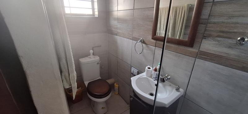 5 Bedroom Property for Sale in Dana Bay Western Cape